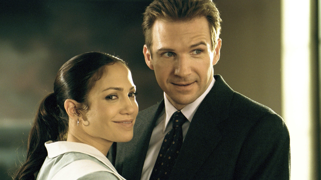 Jennifer López y Ralph Fiennes protagonizan Maid In manhattan, disponible en Netflix.