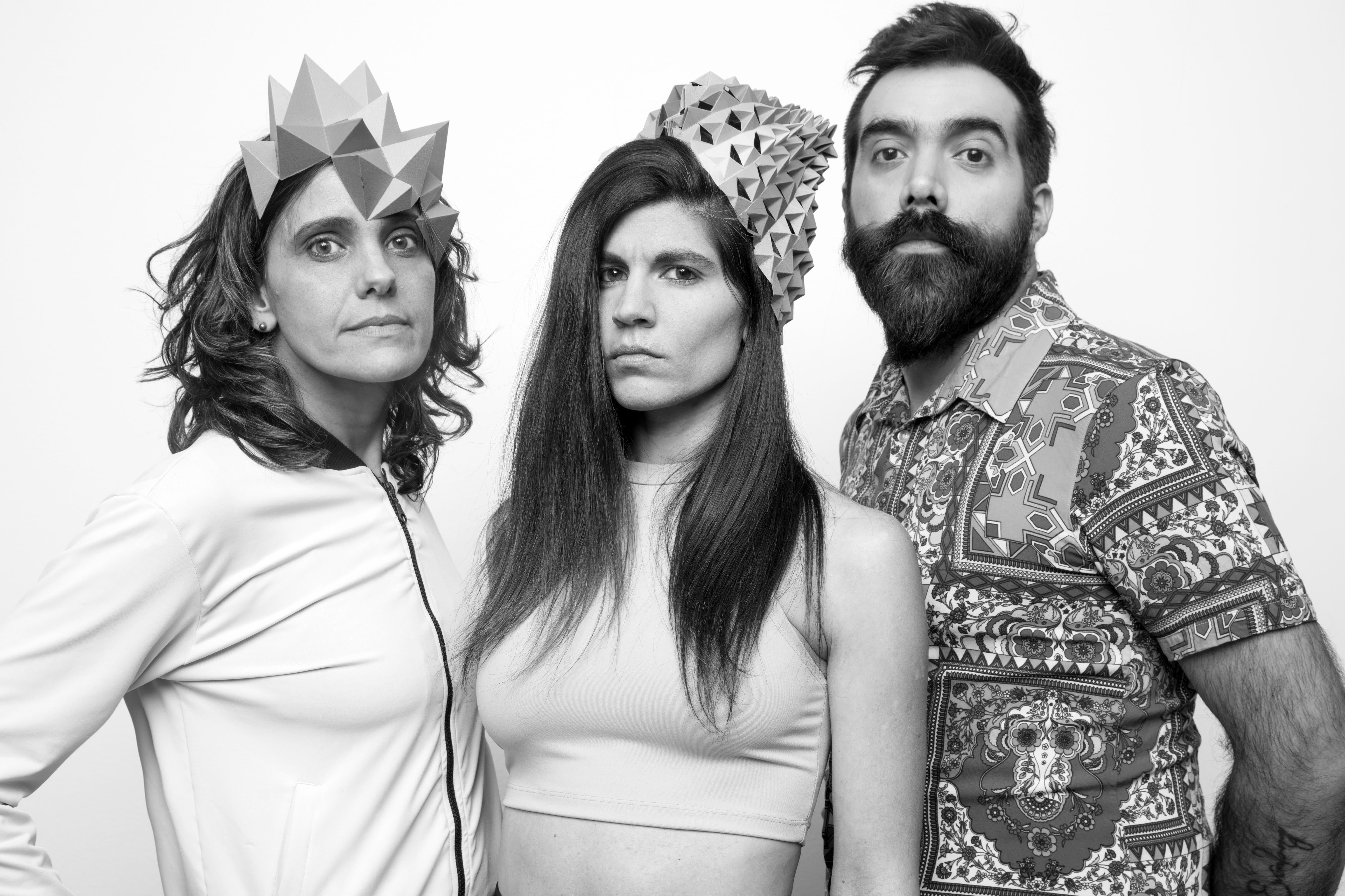 Eruca Sativa presents her new single “Afuera”