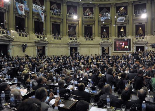 Giro por Malvinas: Cristina tiende un puente con los isleños y ofrece vuelos directos desde Buenos Aires (foto 1)