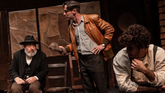 Julián Mardirosian, Rodrigo Raffeto y Junior Pisanú en Incidente en Vichy. Crédito: Fiorella Romay.&nbsp;