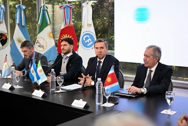 Los gobernadores norteños y del Litoral reclaman recursos para hacer frente a la llegada del Súper Niño.