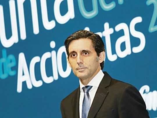 Ajuste. José María Álvarez Pallete, presidente de Telefónica, aplica un plan que incluye venta de activos, refinanciación de deudas y despidos.