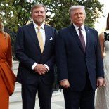 Los reyes de los Países Bajos, Guillermo Alejandro y Máxima, arribaron este lunes a la capital estadounidense para encontrarse con Trump. Los reyes de los Países Bajos, Guillermo Alejandro y Máxima, arribaron este lunes a la capital estadounidense para encontrarse con Trump.