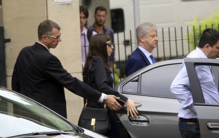 abogado de cristina dijo que florencia no esta en condiciones de regresar al pais