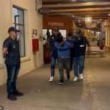 La expulsión se llevó a cabo el jueves a las 18.30 por medio del Aeroparque Internacional Jorge Newbery. La expulsión se llevó a cabo el jueves a las 18.30 por medio del Aeroparque Internacional Jorge Newbery.