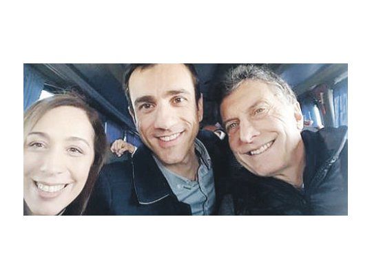 Obras. María Eugenia Vidal y Mauricio Macri recorrieron el obrador de la Ruta 7 que el Gobierno nacional promete convertir en autopista en el tramo que une Junín con Chacabuco, dos distritos gobernados por Cambiemos.