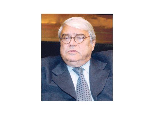 Bancos aceptan ir al diálogo (la UIA duda)