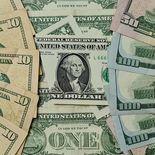 El dólar global recibe un impulso como valor refugio antes de la decisión de la Reserva Federal. El dólar global recibe un impulso como valor refugio antes de la decisión de la Reserva Federal.