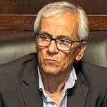 Juan Castillo defendió su gestión tras duras críticas por la Caja de Profesionales. Juan Castillo defendió su gestión tras duras críticas por la Caja de Profesionales.