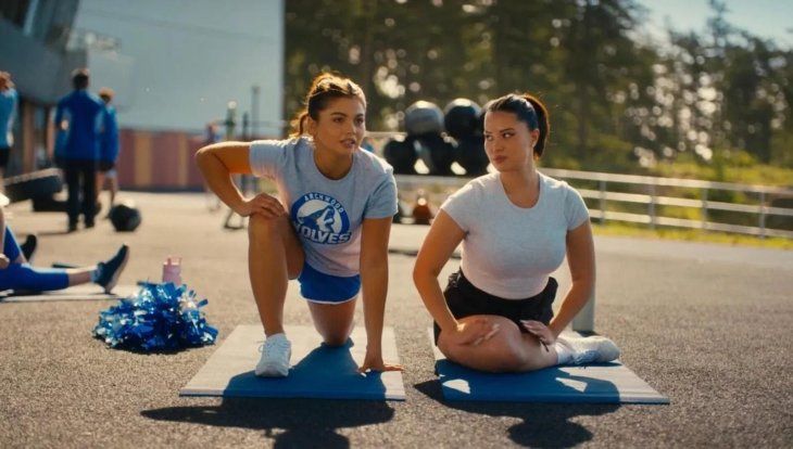 El film repasa la historia de amor típica del cine norteamericano. 