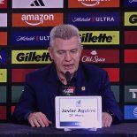 Javier Aguirre no quedó conforme ni con la actuación de la selección ni con el resultado y fue crítico con algunos jugadores, a los que no mencionó pero dijo que no son de selección. Javier Aguirre no quedó conforme ni con la actuación de la selección ni con el resultado y fue crítico con algunos jugadores, a los que no mencionó pero dijo que no son de selección.