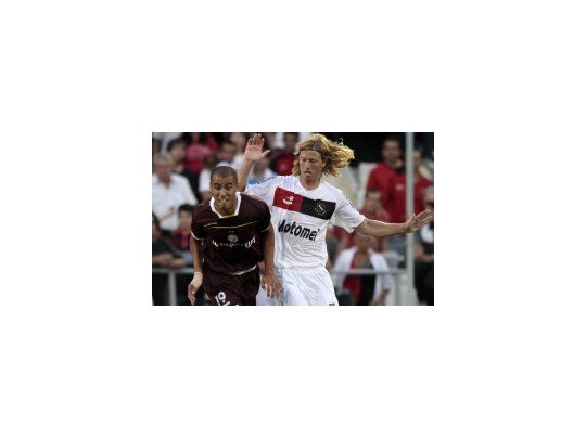 Lanús y Newell´s, un partido disputado.