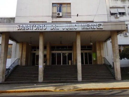 Pesar de tener aplicadas las dos dosis de la vacuna Sputnik V﻿, una enfermera falleció en el sanatorio Dr. Julio Méndez.