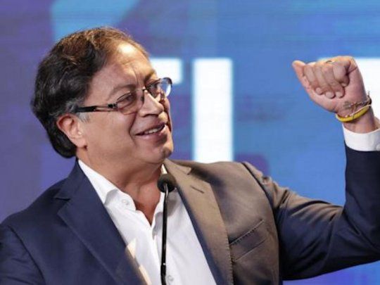Gustavo Petro es amenazado por una peligrosa banda criminal 