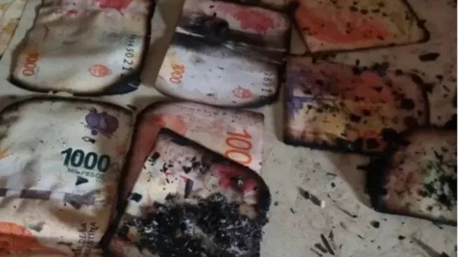 Una mujer se quedó en la calle con sus dos hijas tras incendiarse su casa