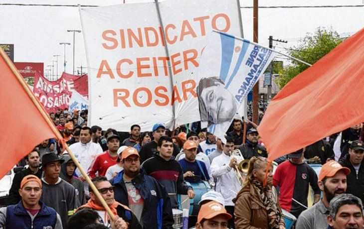 los aceiteros continuan con las medidas de fuerza ante la falta de acuerdo salarial