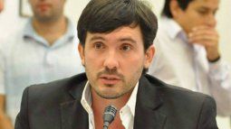 Martín Arjol was one of the five UCR deputies who changed his vote.