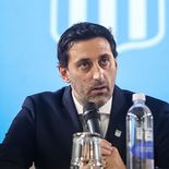 Diego Milito rompió el silencio tras los insultos de los hinchas en la cancha de Racing