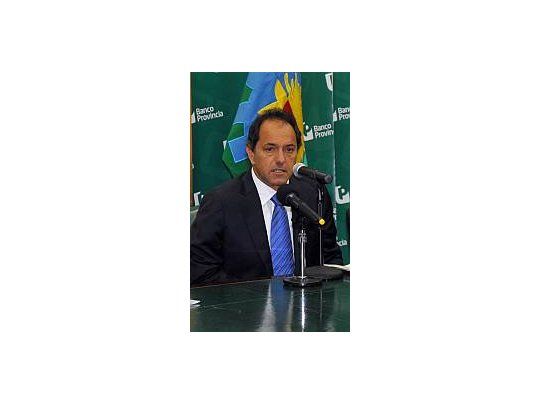 El gobernador de Buenos Aires, Daniel Scioli, respondió las críticas de la familia de Carolina Píparo.