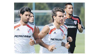 Leonardo Ponzio, que encabeza el pelotón de River, no podrá jugar la primera fecha del Nacional B ante Almirante Brown.