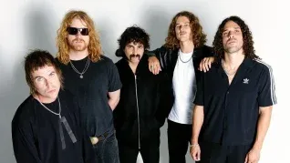 La banda australiana llega por primera vez al país. La banda australiana llega por primera vez al país.