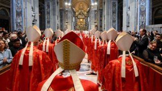 a un ano de la muerte del papa francisco: continuidad, cambios y el peso de su legado en el vaticano a un ano de la muerte del papa francisco: continuidad, cambios y el peso de su legado en el vaticano