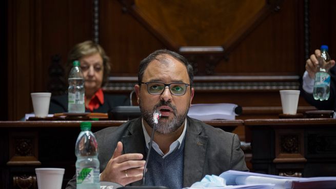 Charles Carrera volvió a arremeter contra el actual senador y exministro de Transporte y del Interior, Luis Alberto Heber.