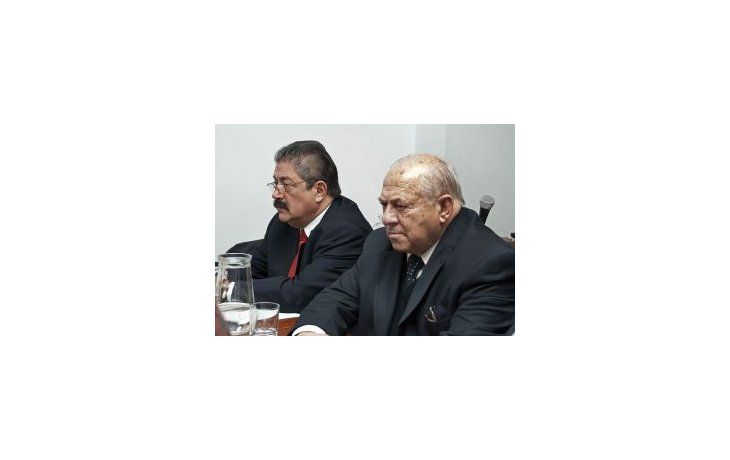 Los exsenadores Remo Constanzo y Alberto Tell en el proceso que se lleva en su contra.