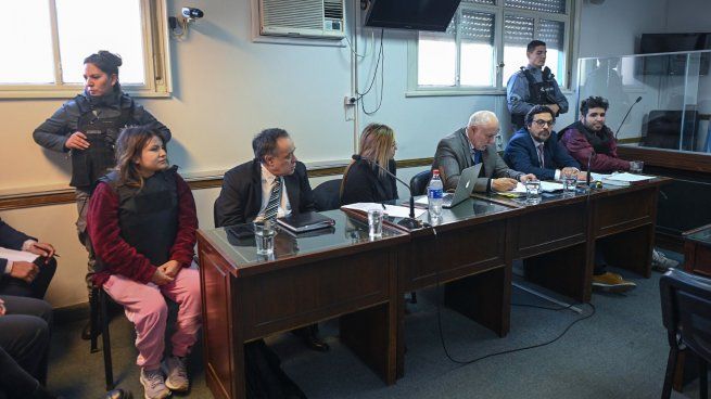 Fernando Sabag Montiel y Brenda Uliarte.&nbsp;
