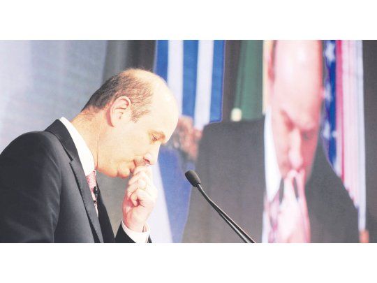 “Parásitos de la inflación”.  El presidente del Banco Central recordó una expresión que usó el economista brasileño Arminio Fraga para referirse al negocio que obtienen los bancos al pagar tasas de interés reales negativas al depositante y cobrar caros sus créditos. “¿Dijiste ‘parásitos’?”, le preguntó en el medio de su discurso