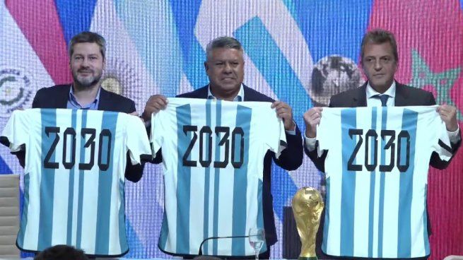 Massa en el predio de AFA en Ezeiza junto a Chiqui Tapia.