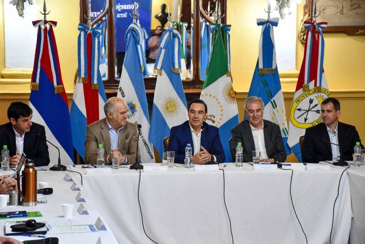 Gustavo Valdés presidió el encuentro en Corrientes. Gustavo Valdés presidió el encuentro en Corrientes.