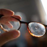 Este método no elimina rayones profundos, pero reduce marcas superficiales y mejora la transparencia de los cristales. Este método no elimina rayones profundos, pero reduce marcas superficiales y mejora la transparencia de los cristales.