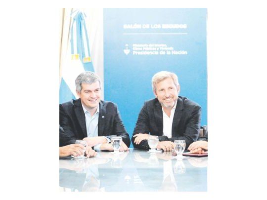 Rogelio Frigerio le anunció a 13 gobernadores del PJ que se corregirá el decreto que aumenta fondos de la coparticipación a Capital Federal.