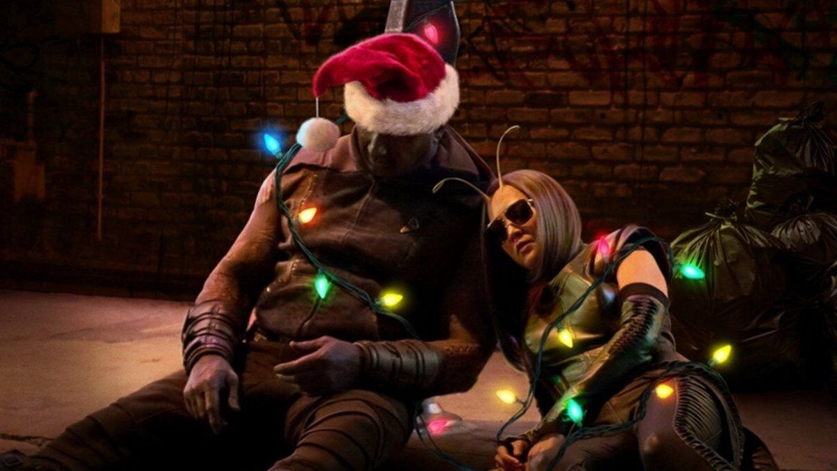 Marvel festeja Navidad secuestrando a Kevin Bacon