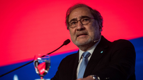 jorge argüello y su furcio con massa durante el consejo de las americas