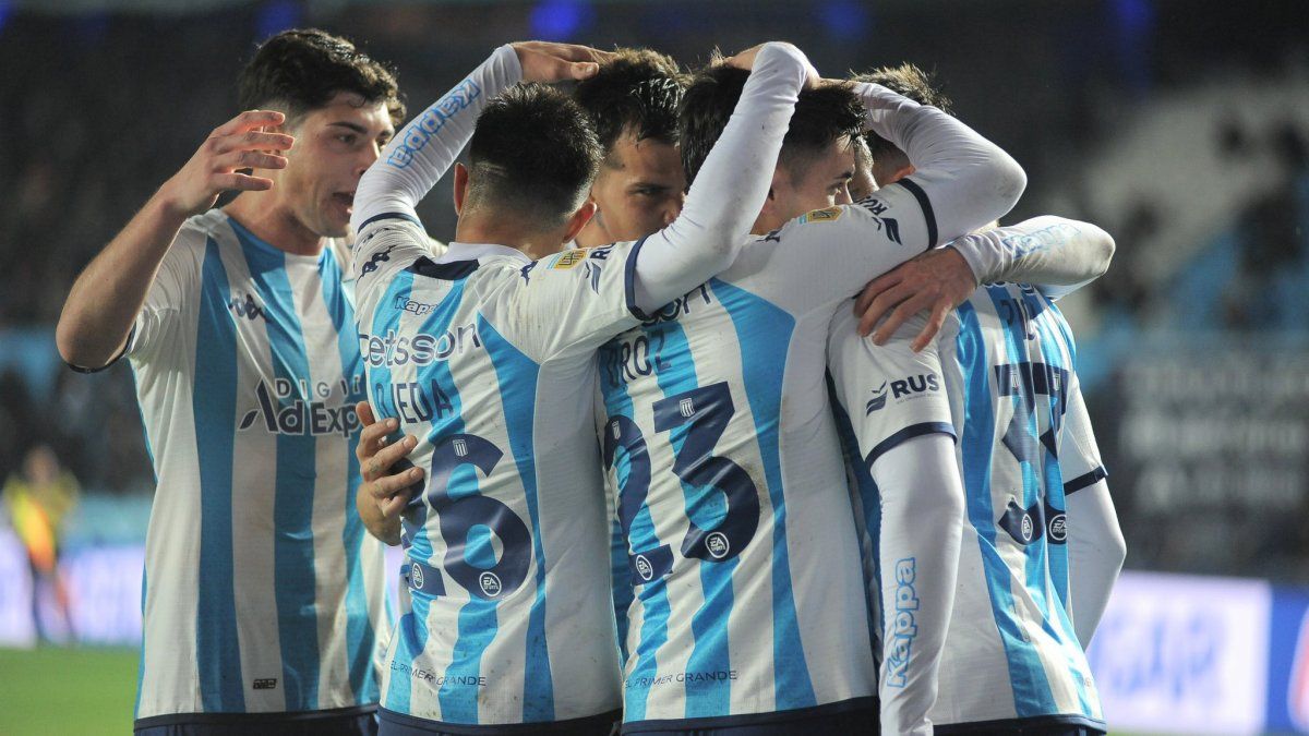 Racing begins to heal its wounds with a victory in the League Cup
