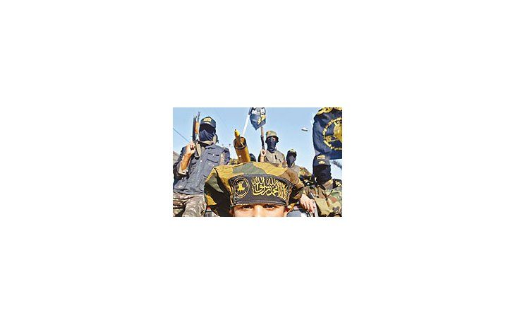 ámbito.com | Militantes armados de la Yihad islámica, en plena demostración de fuerza. Hayindicios inquietantes de penetración de Al-Qaeda en los territorios palestinos.