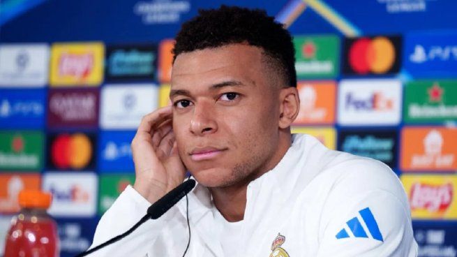 Mbappé rompió el silencio y habló de la crisis del Real Madrid: defendió a Vinicius y opinó sobre Xabi Alonso