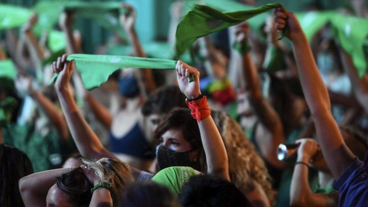 El proyecto de legalización del aborto se votará este martes en el Senado.