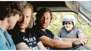 ámbito.com | Casi leyendas. Diego Peretti, Santiago Segura y Diego Torres en la película de Gabriel Nesci.