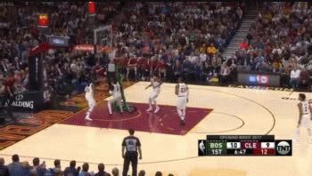 Espeluznate lesión en apertura de la NBA