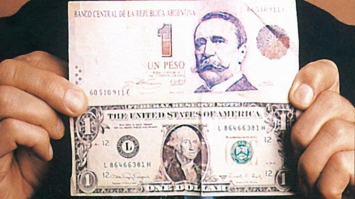 Economista que asesoró a Menem asegura que la única salida para evitar una hiperinflación es la dolarización