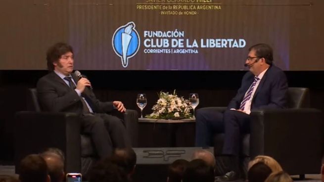 Javier Milei participó del acto de la Fundación Club de la Libertad en Corrientes, donde disparó contra Ricardo López Murphy.&nbsp;