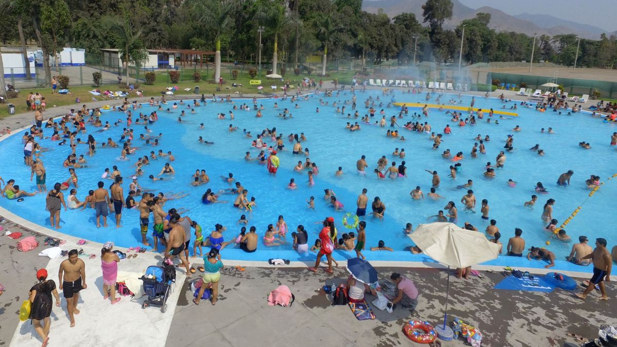 Peru bans alcoholic beverages during end of the year parties due to Covid-19