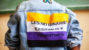 “Elle” es un recurso creado y promovido para aludir a quienes no se sientan identificados con “él” o “ella”.