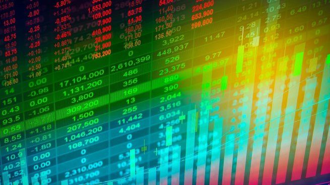 El mercado se mueve a la espera de novedades.