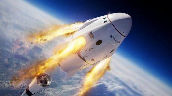 El SpaceX estuvo cerca de chocar con un OVNI.