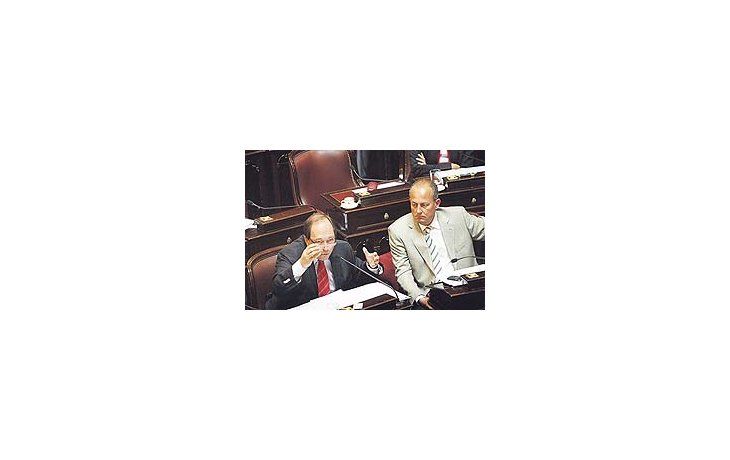 ámbito.com | El radicalismo quedó preso de sus posiciones históricas en contra del sistema de capitalización. De todas formas, el Mendocino Ernesto Sanz y el pampeano Juan Carlos Marino cuestionaron la falta de controles sobre la ANSeS.