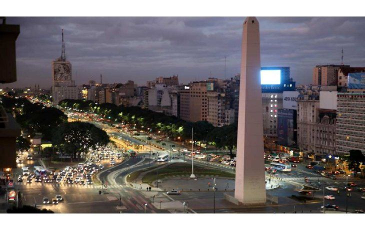 El Obelisco, emblema por excelencia de la ciudad de Buenos Aires.